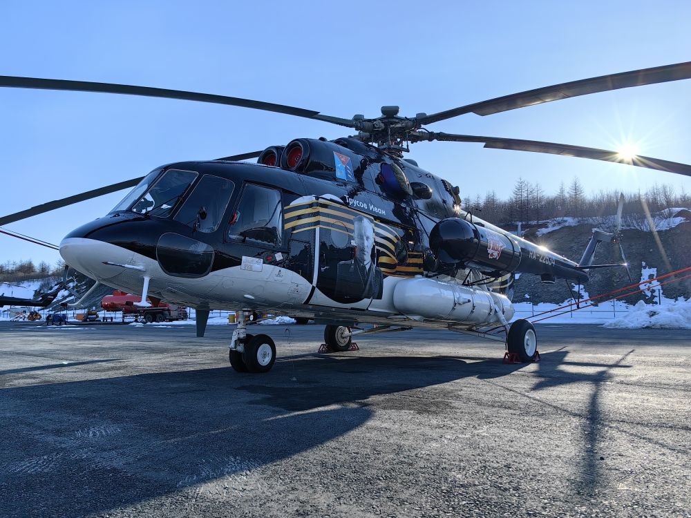 Изображение «Вертолеты России» впервые провели акцию «Бессмертный полк» в небе