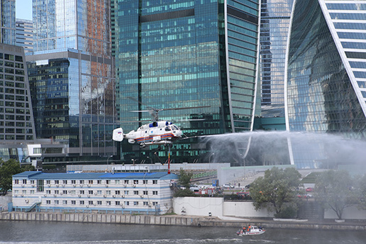 Изображение Техника холдинга «Вертолеты России» спасла деловой центр «Москва-Сити» от пожара во время учений МЧС