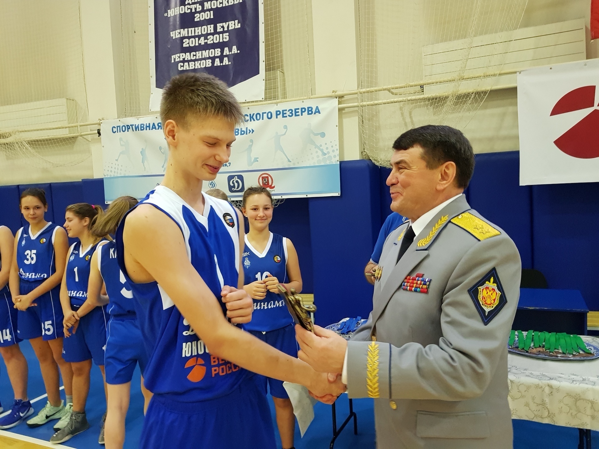 Изображение "Вертолеты России" выступили спонсором юношеского Чемпионата России по баскетболу"